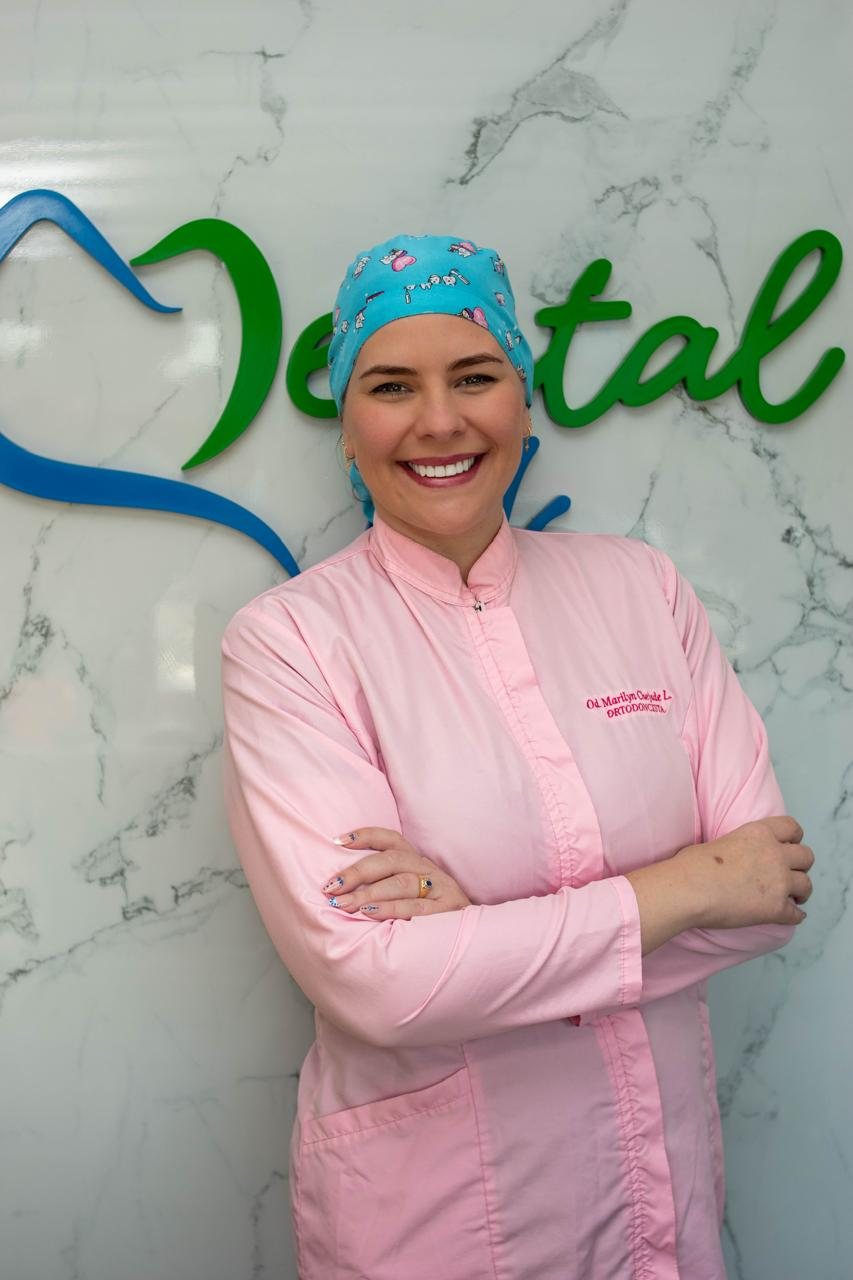 Od. Marilyn Chejade L., ortodoncista, en Consultorios Dental OK